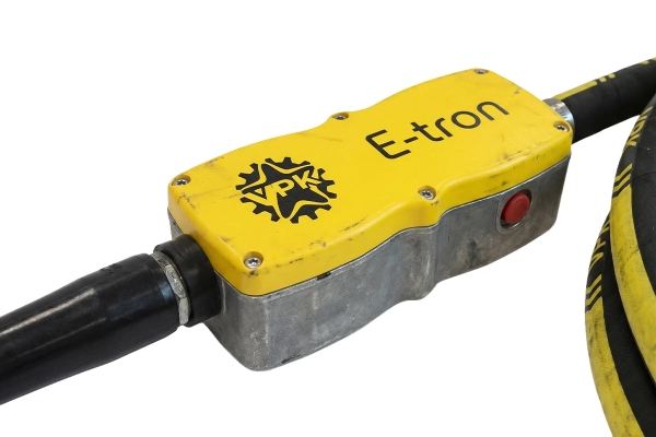 Высокочастотный вибратор VPK E-tron 60 (7м) со встроенным преобразователем
