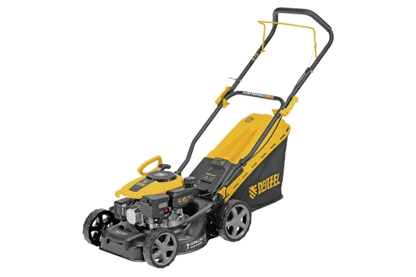 Газонокосилка бензиновая GLD-410-K 150 см3 41 см 40 л Denzel