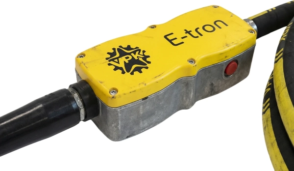 Высокочастотный вибратор VPK E-tron 60 (7м) со встроенным преобразователем