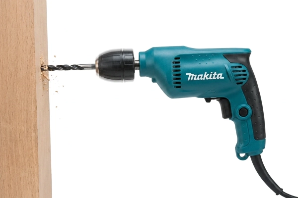 Дрель сетевая Makita 6413